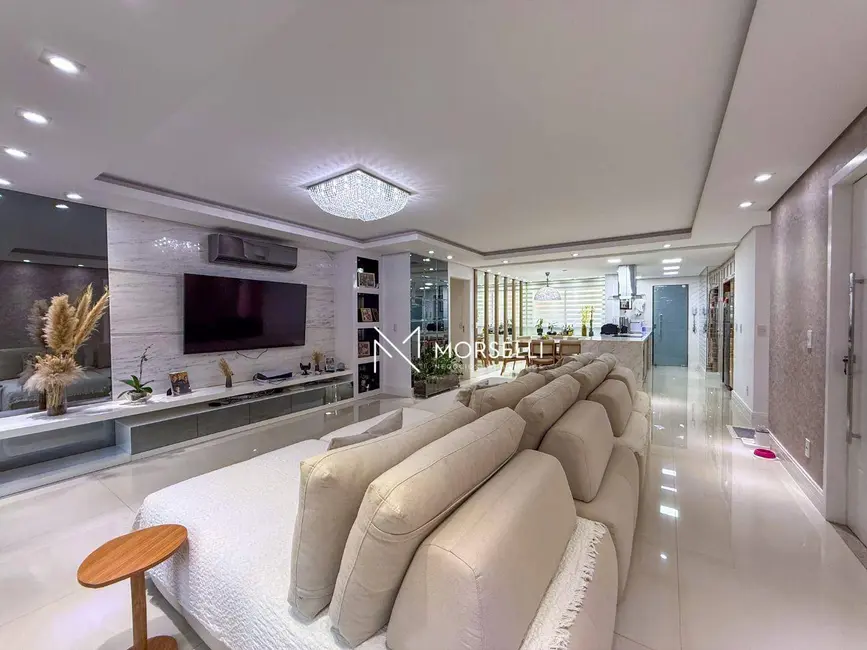 Foto 1 de Apartamento com 3 quartos à venda, 218m2 em Centro, Londrina - PR
