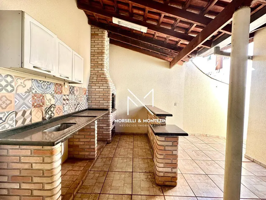 Casa de Condomínio com 3 quartos à venda, 200m2 em Jardim Colúmbia D, Londrina - PR - imagem 6 Foto 6 de Casa de Condomínio com 3 quartos à venda, 200m2 em Jardim Colúmbia D, Londrina - PR