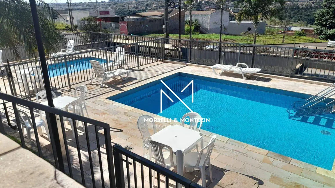 Foto 2 de Apartamento com 2 quartos à venda, 44m2 em Colinas, Londrina - PR