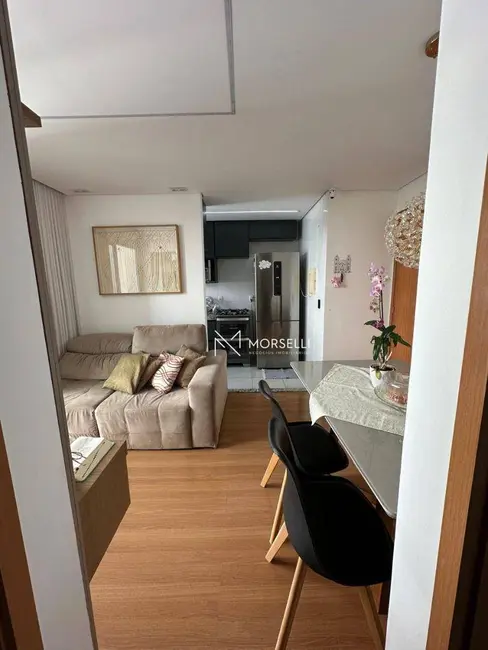 Foto 3 de Apartamento com 2 quartos à venda, 46m2 em Londrina - PR