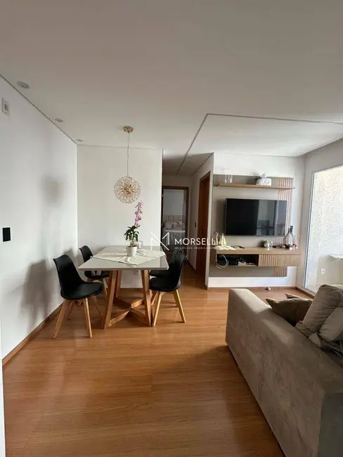 Foto 4 de Apartamento com 2 quartos à venda, 46m2 em Londrina - PR