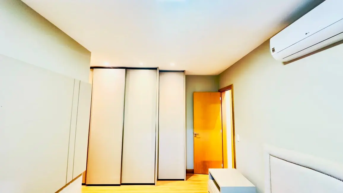 Foto 9 de Apartamento com 3 quartos à venda, 178m2 em Gleba Fazenda Palhano, Londrina - PR