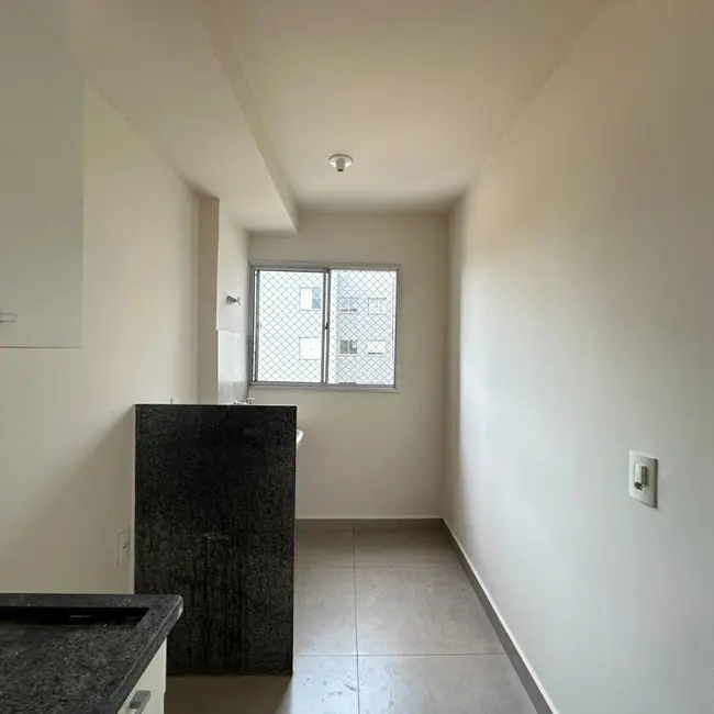 Foto 2 de Apartamento com 2 quartos à venda, 80m2 em Vila Casoni, Londrina - PR