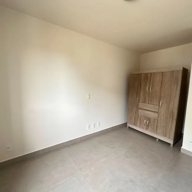 Foto 7 de Apartamento com 2 quartos à venda, 80m2 em Vila Casoni, Londrina - PR