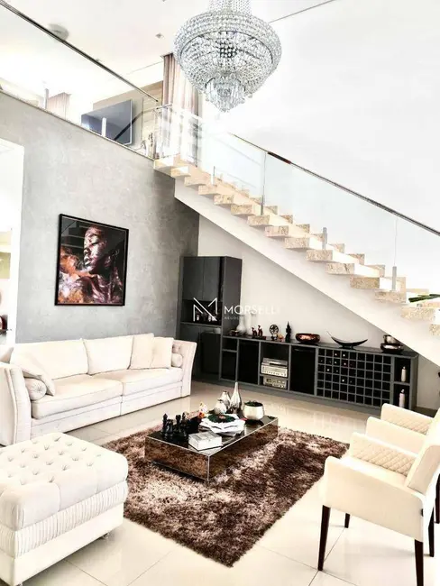 Casa de Condomínio com 3 quartos à venda, 500m2 em Londrina - PR - imagem 4 Foto 4 de Casa de Condomínio com 3 quartos à venda, 500m2 em Londrina - PR