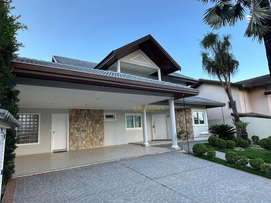 Foto 3 de Casa de Condomínio com 3 quartos à venda, 600m2 em Sao Jose Dos Campos - SP