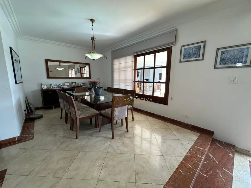Casa de Condomínio com 4 quartos à venda e para alugar, 532m2 em Sao Jose Dos Campos - SP - imagem 4 Foto 4 de Casa de Condomínio com 4 quartos à venda e para alugar, 532m2 em Sao Jose Dos Campos - SP