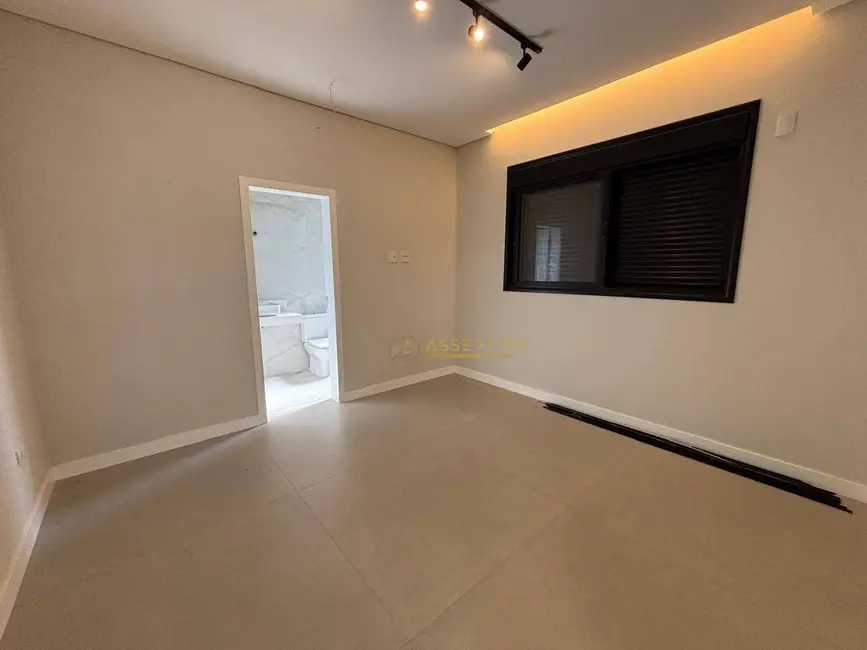 Foto 2 de Casa de Condomínio com 4 quartos à venda, 720m2 em Sao Jose Dos Campos - SP