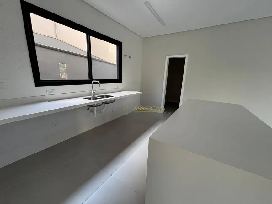 Foto 4 de Casa de Condomínio com 4 quartos à venda, 450m2 em Sao Jose Dos Campos - SP