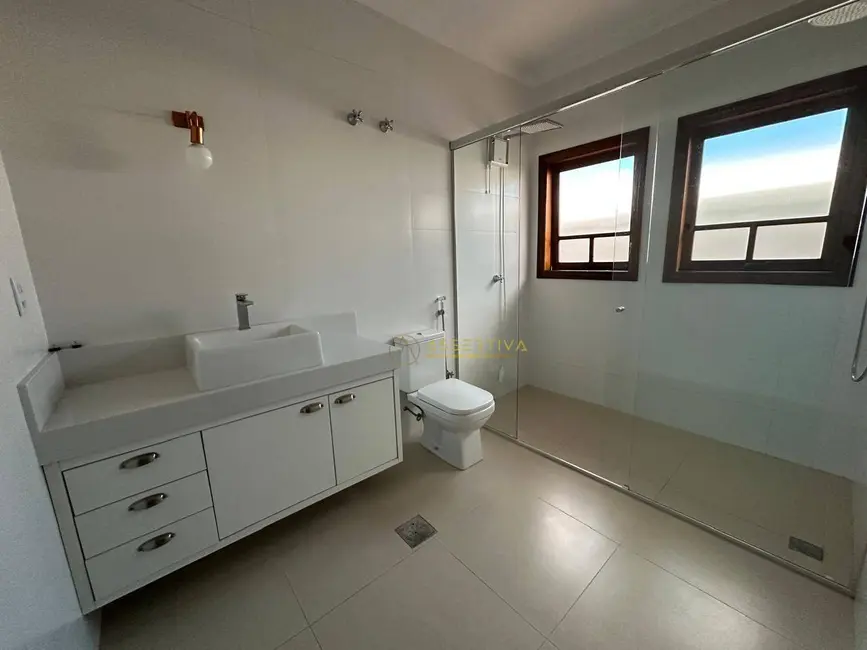 Casa de Condomínio com 5 quartos à venda e para alugar, 650m2 em Sao Jose Dos Campos - SP - imagem 8 Foto 8 de Casa de Condomínio com 5 quartos à venda e para alugar, 650m2 em Sao Jose Dos Campos - SP