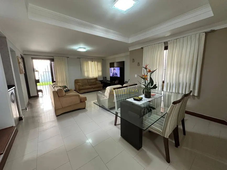 Foto 3 de Casa de Condomínio com 4 quartos à venda, 326m2 em Sao Jose Dos Campos - SP