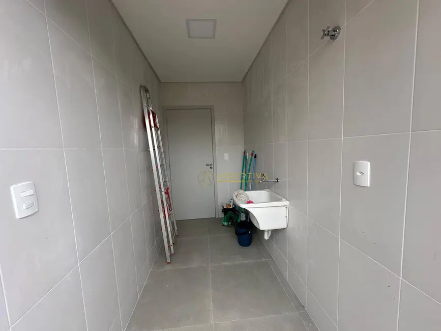 Foto 3 de Casa de Condomínio com 4 quartos à venda, 300m2 em Sao Jose Dos Campos - SP