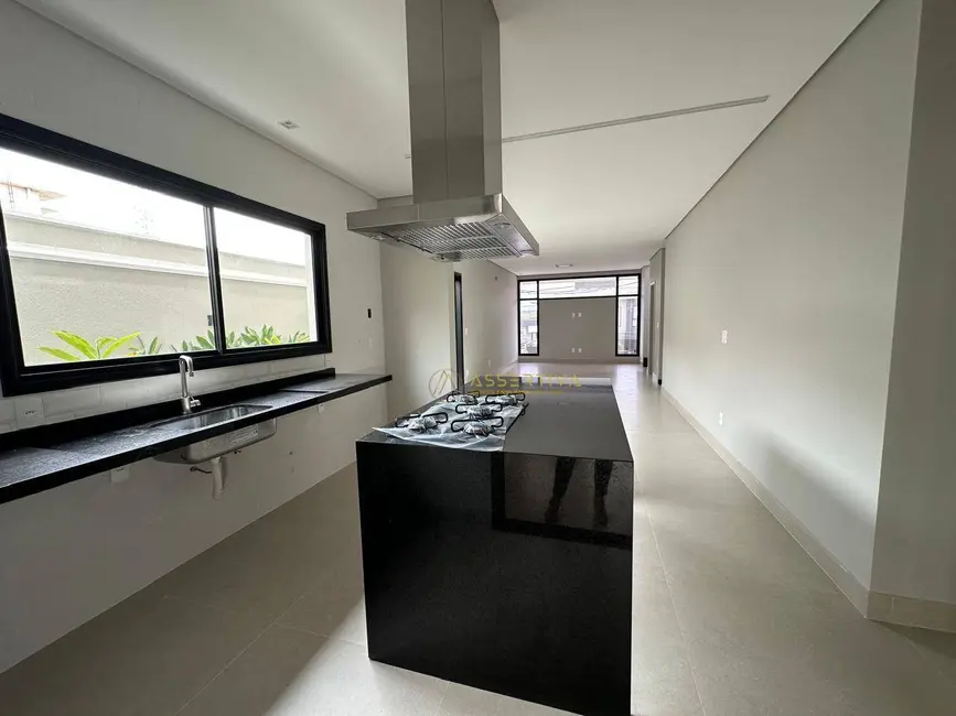 Foto 8 de Casa de Condomínio com 4 quartos à venda, 300m2 em Sao Jose Dos Campos - SP