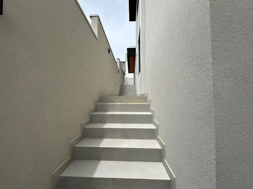 Foto 2 de Casa de Condomínio com 4 quartos à venda, 300m2 em Sao Jose Dos Campos - SP