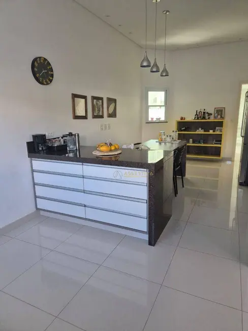 Casa de Condomínio com 4 quartos à venda, 1300m2 em Sao Jose Dos Campos - SP - imagem 4 Foto 4 de Casa de Condomínio com 4 quartos à venda, 1300m2 em Sao Jose Dos Campos - SP