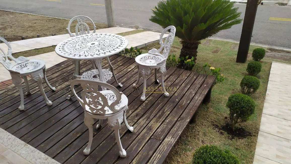 Foto 4 de Casa de Condomínio com 3 quartos à venda, 300m2 em Jacarei - SP