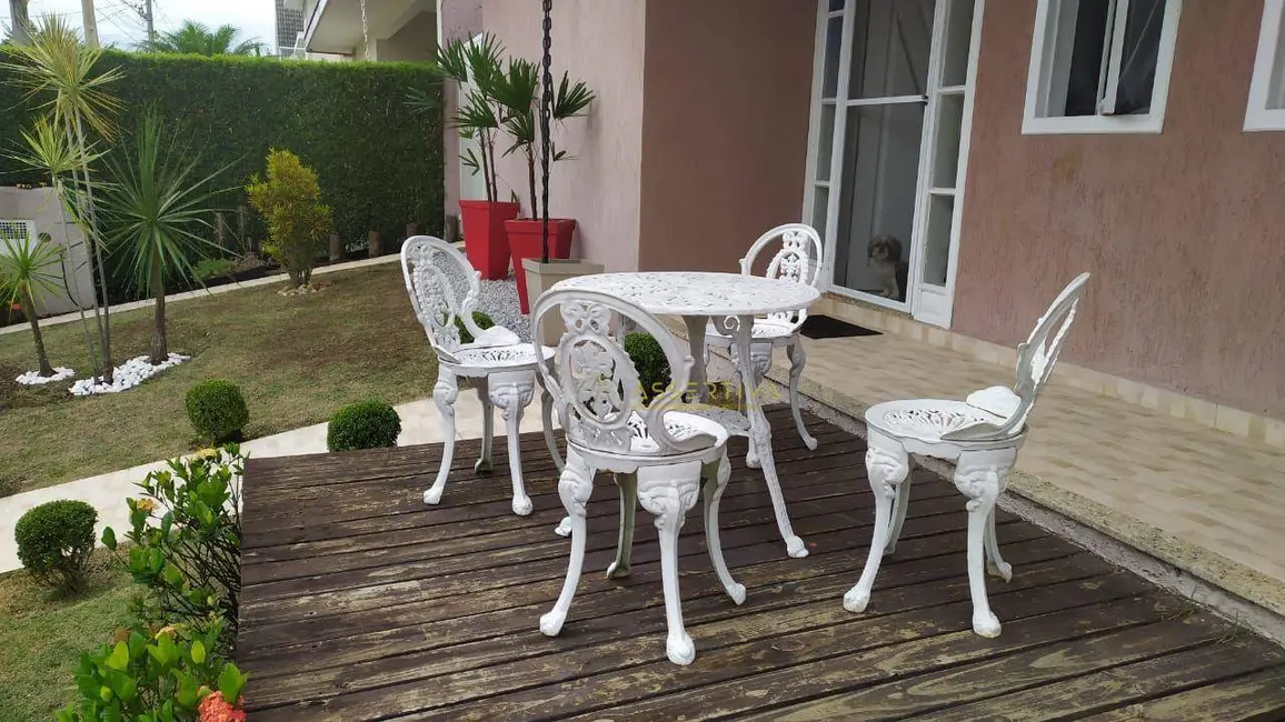 Foto 5 de Casa de Condomínio com 3 quartos à venda, 300m2 em Jacarei - SP