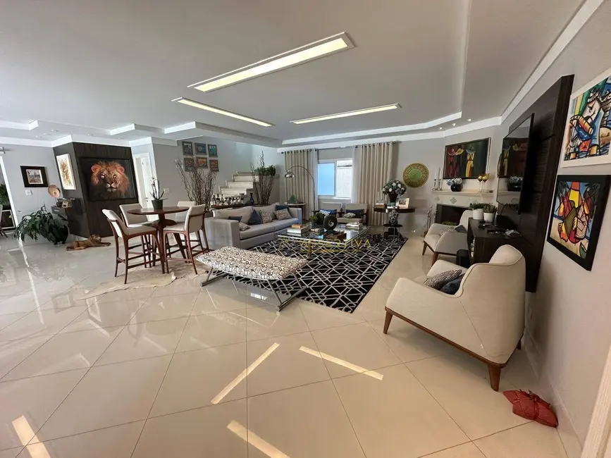 Foto 2 de Casa de Condomínio com 5 quartos à venda, 900m2 em Sao Jose Dos Campos - SP