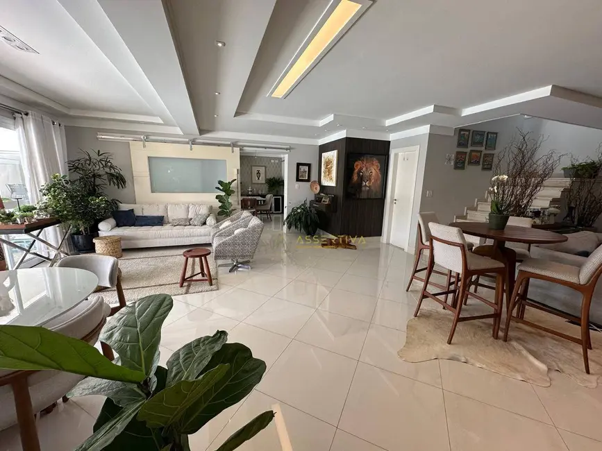 Foto 4 de Casa de Condomínio com 5 quartos à venda, 900m2 em Sao Jose Dos Campos - SP