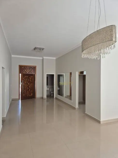 Casa de Condomínio com 3 quartos à venda e para alugar, 450m2 em Sao Jose Dos Campos - SP - imagem 4 Foto 4 de Casa de Condomínio com 3 quartos à venda e para alugar, 450m2 em Sao Jose Dos Campos - SP