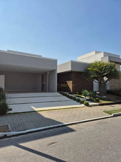 Foto 1 de Casa de Condomínio com 3 quartos à venda e para alugar, 450m2 em Sao Jose Dos Campos - SP