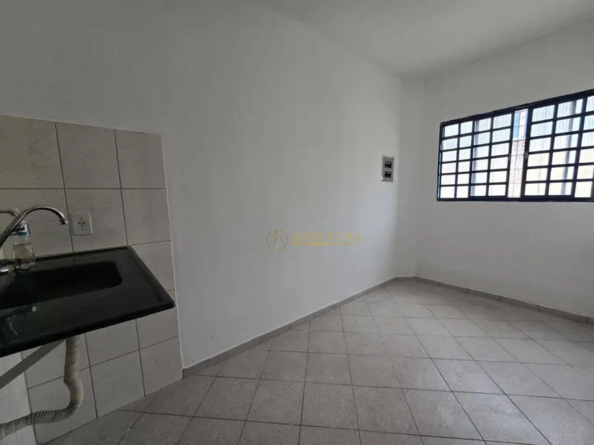 Armazém / Galpão para alugar, 1500m2 em Sao Jose Dos Campos - SP - imagem 8 Foto 8 de Armazém / Galpão para alugar, 1500m2 em Sao Jose Dos Campos - SP