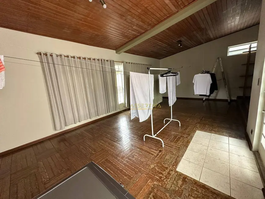 Foto 3 de Casa de Condomínio com 5 quartos à venda, 450m2 em Sao Jose Dos Campos - SP