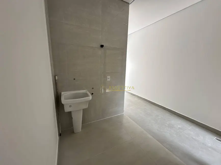 Casa de Condomínio com 3 quartos à venda, 260m2 em Sao Jose Dos Campos - SP - imagem 6 Foto 6 de Casa de Condomínio com 3 quartos à venda, 260m2 em Sao Jose Dos Campos - SP