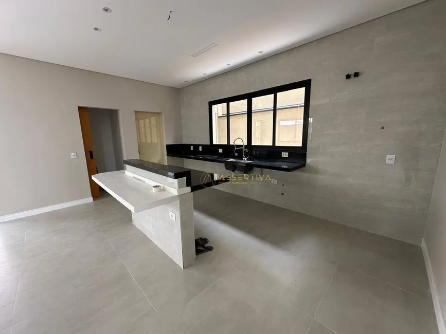 Casa de Condomínio com 3 quartos à venda, 260m2 em Sao Jose Dos Campos - SP - imagem 3 Foto 3 de Casa de Condomínio com 3 quartos à venda, 260m2 em Sao Jose Dos Campos - SP