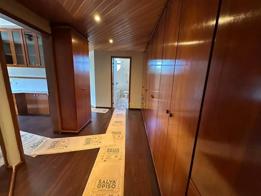 Foto 2 de Casa de Condomínio com 3 quartos à venda, 540m2 em Sao Jose Dos Campos - SP