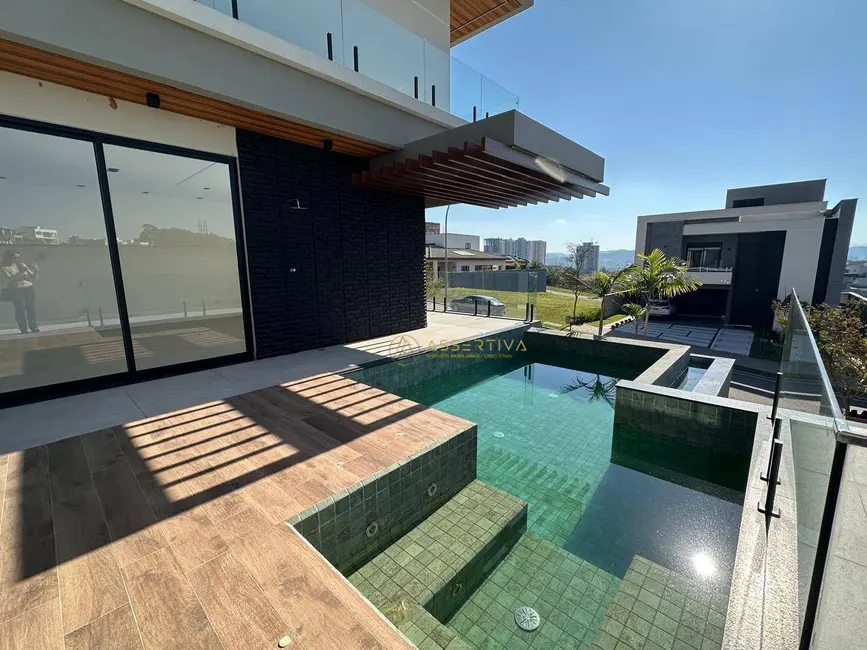 Foto 3 de Casa de Condomínio com 5 quartos à venda, 460m2 em Sao Jose Dos Campos - SP