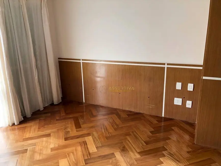 Apartamento com 4 quartos para alugar, 194m2 em Sao Jose Dos Campos - SP - imagem 8 Foto 8 de Apartamento com 4 quartos para alugar, 194m2 em Sao Jose Dos Campos - SP