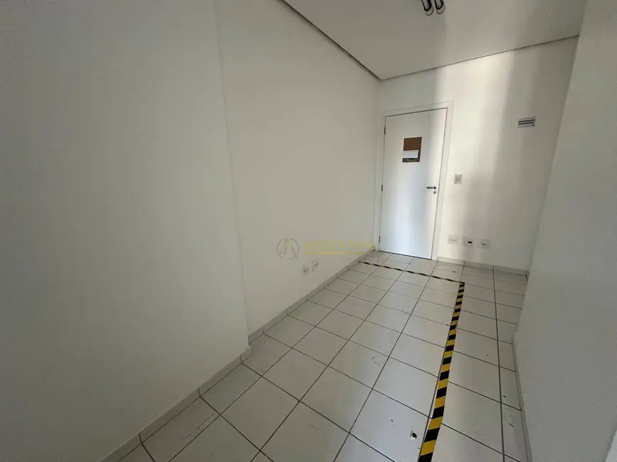 Sala Comercial para alugar, 36m2 em Sao Jose Dos Campos - SP - imagem 4 Foto 4 de Sala Comercial para alugar, 36m2 em Sao Jose Dos Campos - SP