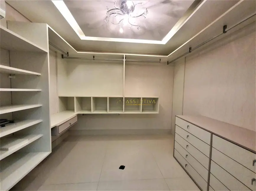 Apartamento com 3 quartos à venda e para alugar, 278m2 em Sao Jose Dos Campos - SP - imagem 4 Foto 4 de Apartamento com 3 quartos à venda e para alugar, 278m2 em Sao Jose Dos Campos - SP