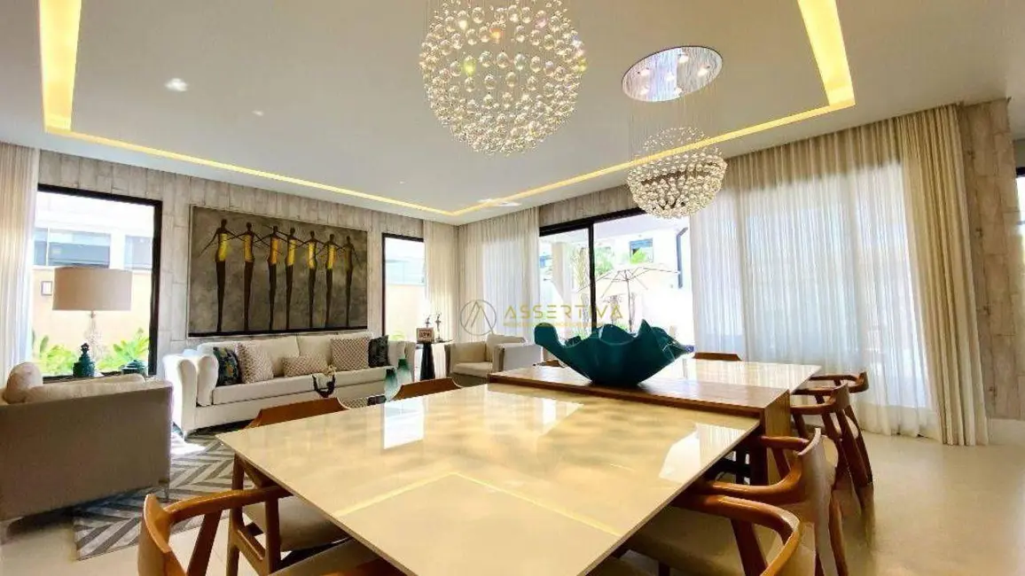 Foto 2 de Casa de Condomínio com 5 quartos à venda, 450m2 em Sao Jose Dos Campos - SP