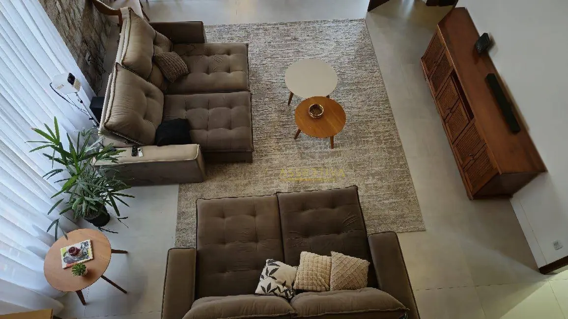 Casa de Condomínio com 4 quartos para alugar, 490m2 em Sao Jose Dos Campos - SP - imagem 2 Foto 2 de Casa de Condomínio com 4 quartos para alugar, 490m2 em Sao Jose Dos Campos - SP
