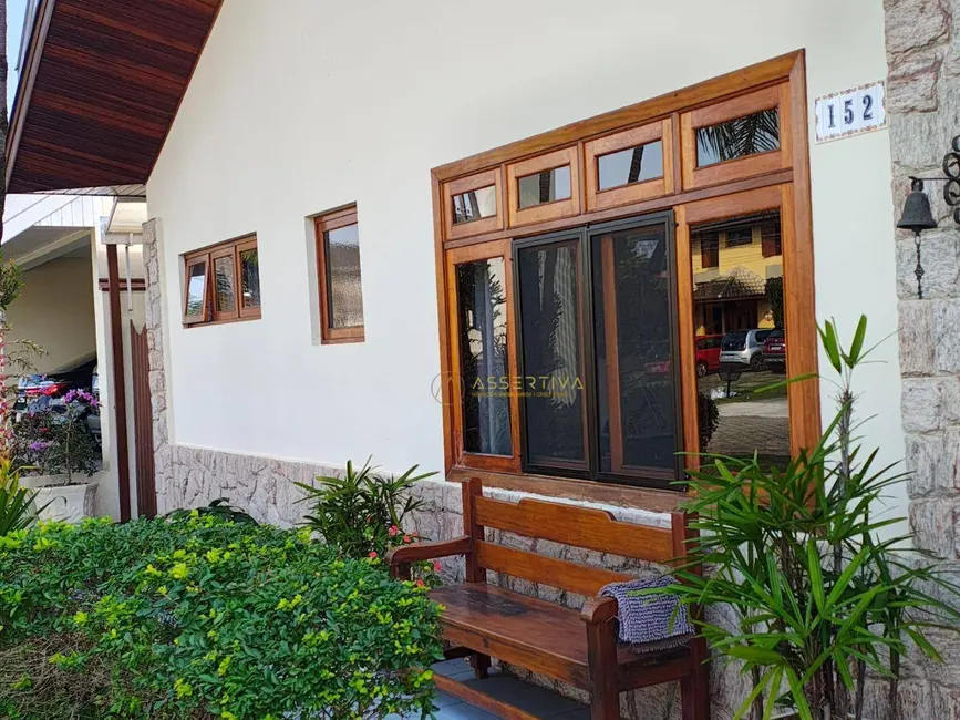 Foto 2 de Casa de Condomínio com 3 quartos à venda, 450m2 em Sao Jose Dos Campos - SP