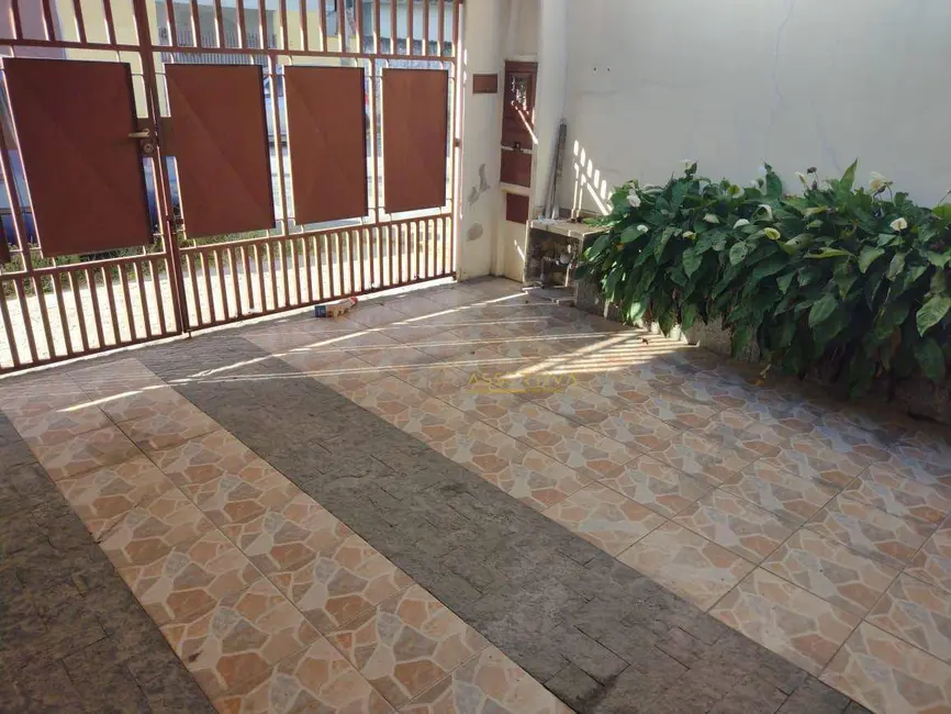 Foto 5 de Casa com 3 quartos à venda, 125m2 em Loteamento Residencial Andrade, Pindamonhangaba - SP