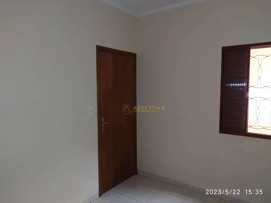Foto 3 de Casa com 3 quartos à venda, 125m2 em Loteamento Residencial Andrade, Pindamonhangaba - SP