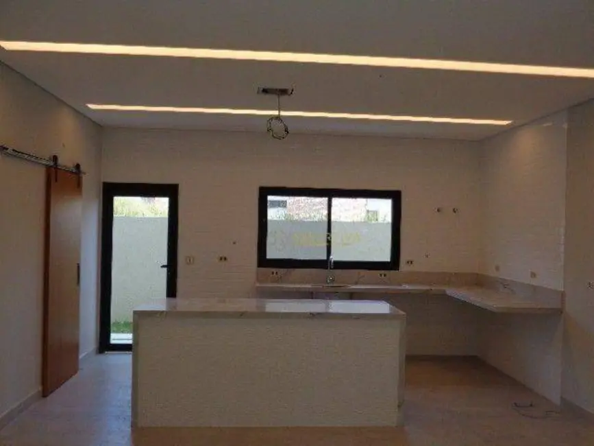 Foto 2 de Casa de Condomínio com 4 quartos à venda, 450m2 em Sao Jose Dos Campos - SP