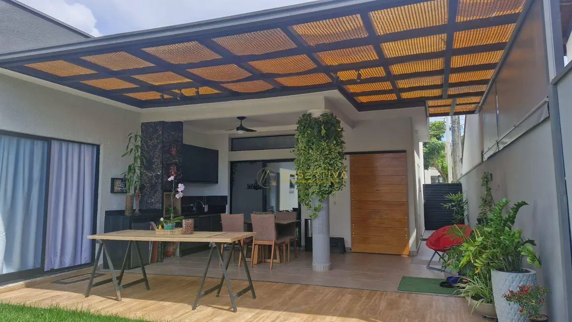 Foto 2 de Casa de Condomínio com 3 quartos à venda, 300m2 em Cacapava - SP