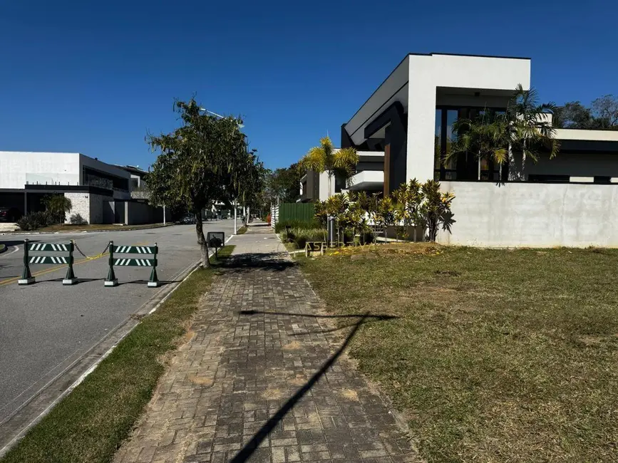 Foto 3 de Terreno / Lote à venda, 450m2 em Sao Jose Dos Campos - SP