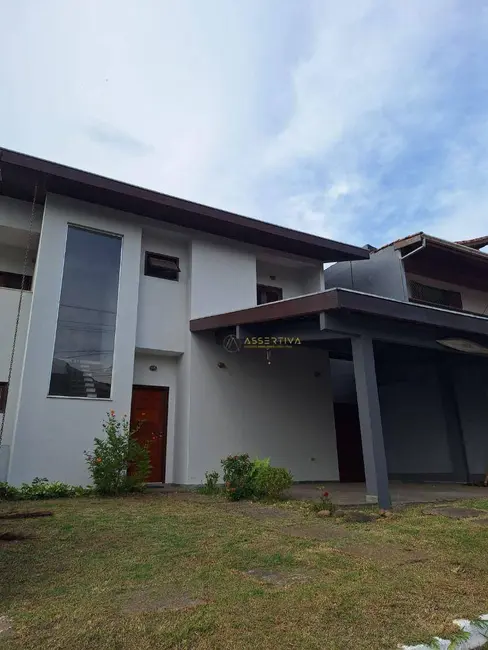 Foto 3 de Casa de Condomínio com 4 quartos à venda, 250m2 em Sao Jose Dos Campos - SP