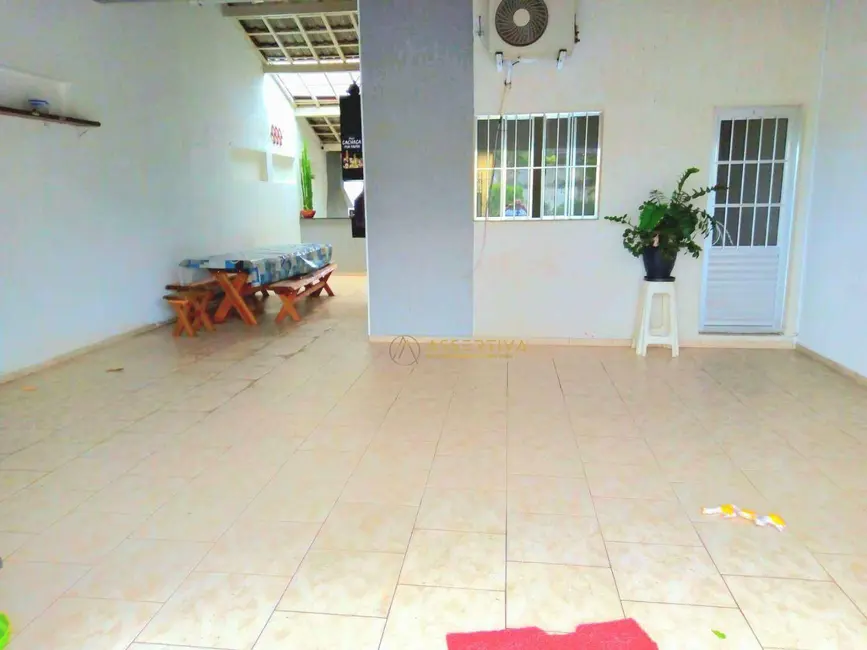 Foto 1 de Sobrado com 3 quartos à venda, 350m2 em Sao Jose Dos Campos - SP