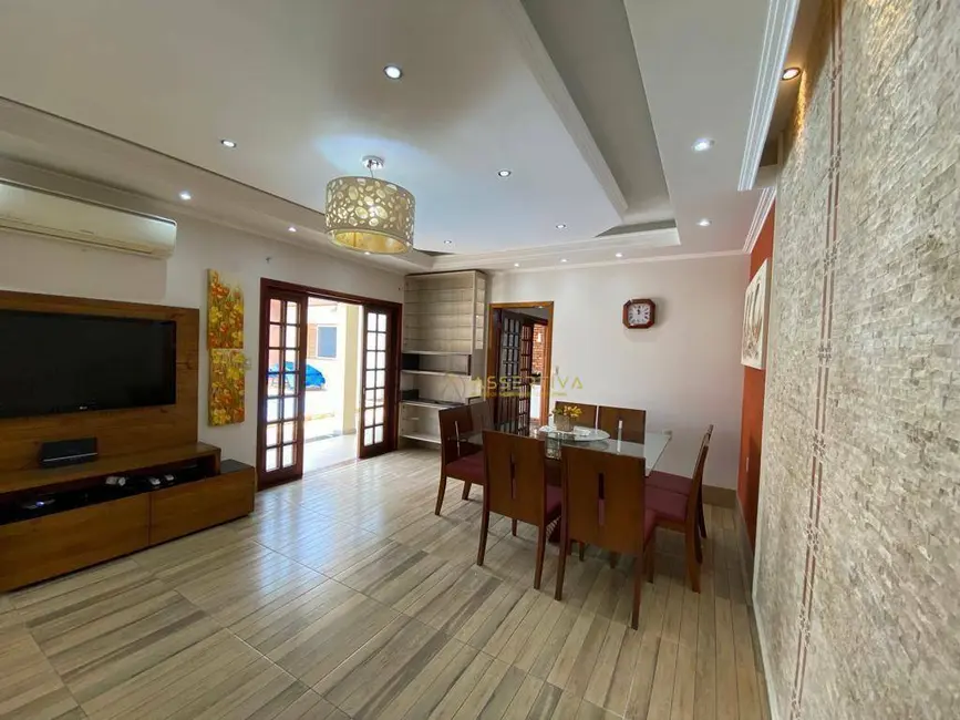 Foto 3 de Casa com 3 quartos à venda, 350m2 em Parque Residencial Santo André, Cacapava - SP