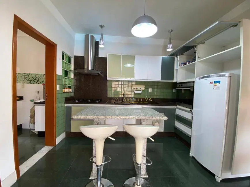 Foto 4 de Casa com 3 quartos à venda, 350m2 em Parque Residencial Santo André, Cacapava - SP