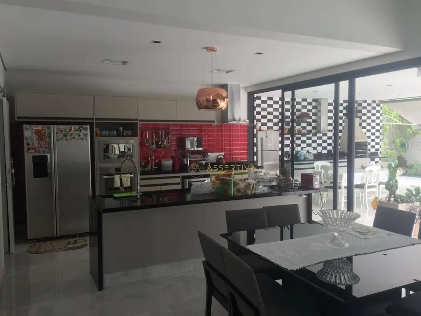 Foto 5 de Sobrado com 4 quartos para alugar, 350m2 em Sao Jose Dos Campos - SP