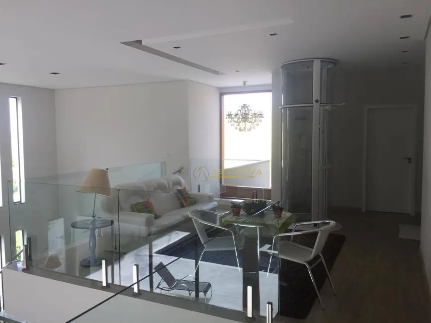 Foto 6 de Sobrado com 4 quartos para alugar, 350m2 em Sao Jose Dos Campos - SP