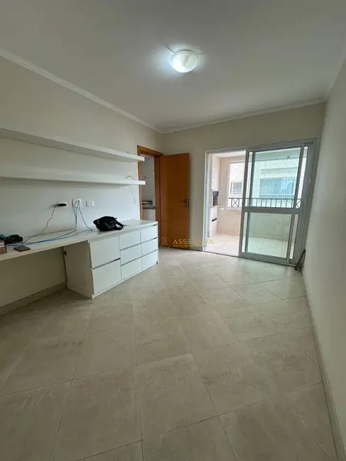 Apartamento com 3 quartos para alugar, 172m2 em Sao Jose Dos Campos - SP - imagem 6 Foto 6 de Apartamento com 3 quartos para alugar, 172m2 em Sao Jose Dos Campos - SP