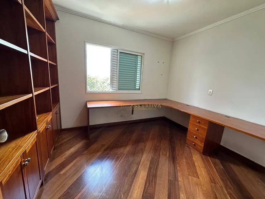 Apartamento com 3 quartos para alugar, 172m2 em Sao Jose Dos Campos - SP - imagem 3 Foto 3 de Apartamento com 3 quartos para alugar, 172m2 em Sao Jose Dos Campos - SP